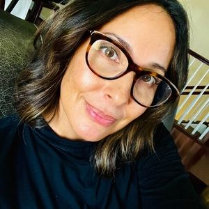 Meet your Posher, Kelli